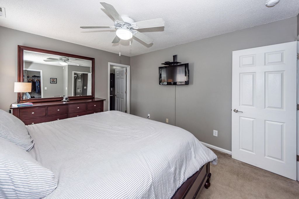 Image 29 of property listing at 5024 Thornton Drive, Summerville, SC 29485