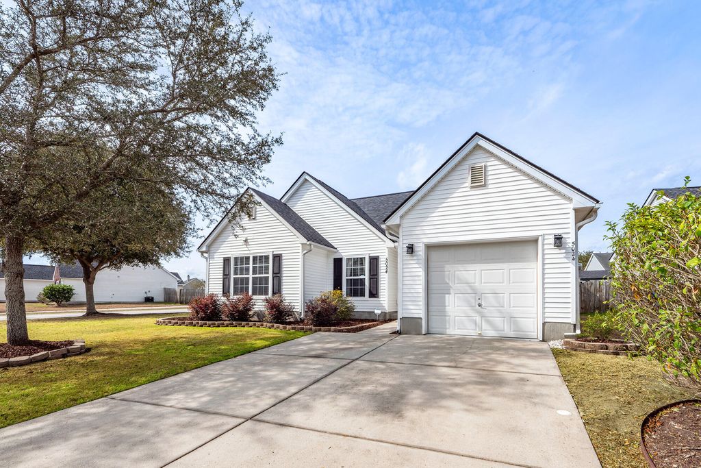 Image 42 of property listing at 5024 Thornton Drive, Summerville, SC 29485