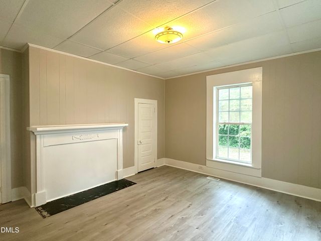 408 E Nash Street, Louisburg, NC 27549