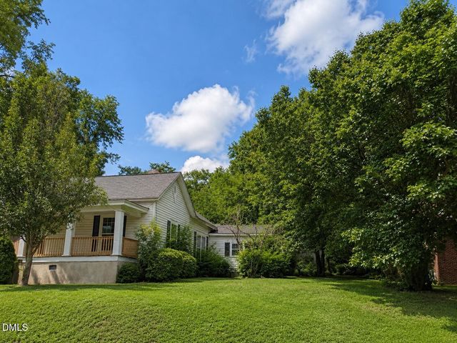 408 E Nash Street, Louisburg, NC 27549