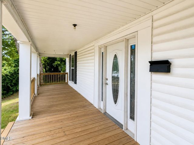 408 E Nash Street, Louisburg, NC 27549