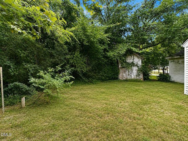 408 E Nash Street, Louisburg, NC 27549