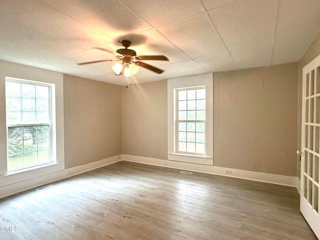 408 E Nash Street, Louisburg, NC 27549