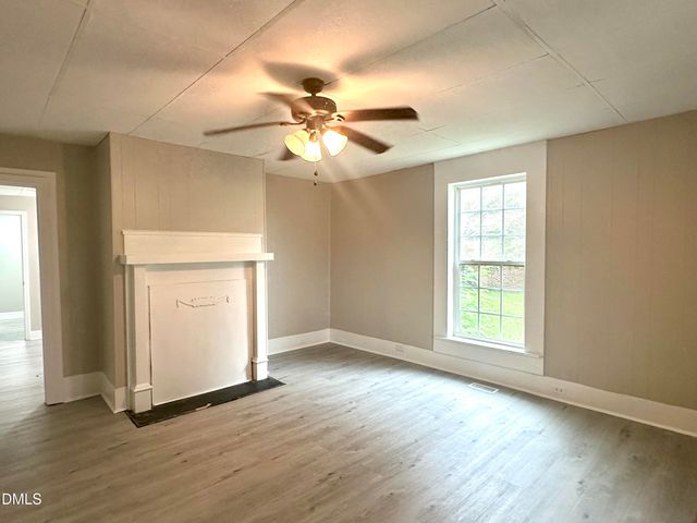408 E Nash Street, Louisburg, NC 27549