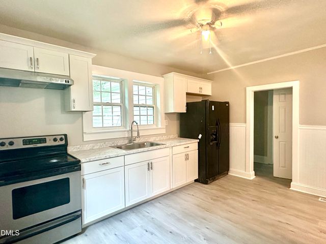 408 E Nash Street, Louisburg, NC 27549