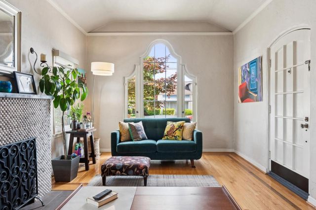 39 Humboldt Road, Burlingame, CA 94010