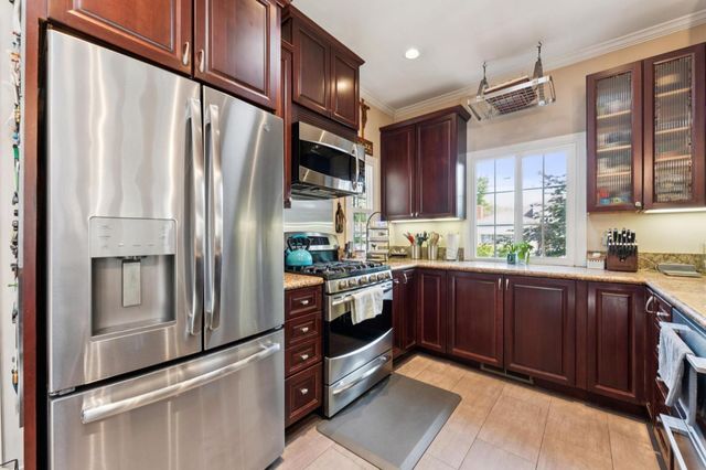 39 Humboldt Road, Burlingame, CA 94010