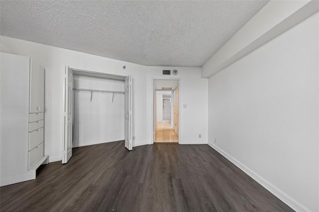 3530 Mystic Pointe Drive 512, Aventura, FL 33180