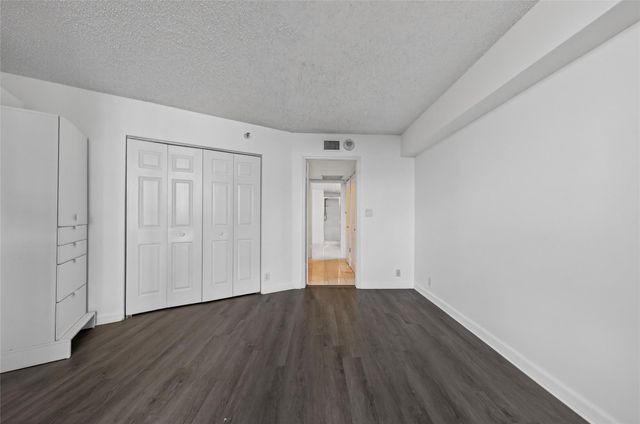 3530 Mystic Pointe Drive 512, Aventura, FL 33180