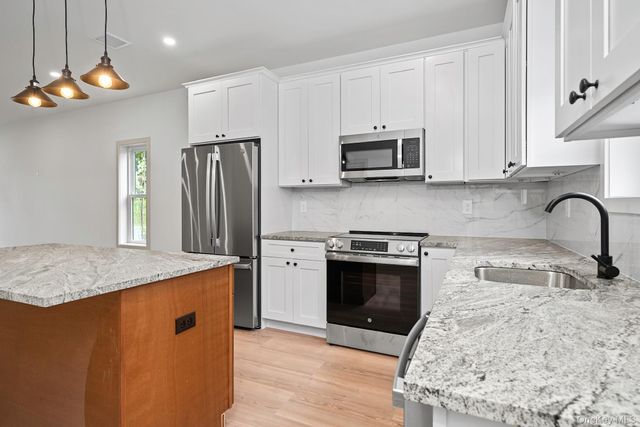 43 Wheeler Avenue A, Warwick, NY 10990