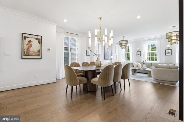12558 OV DR, Fairfax, VA 22033