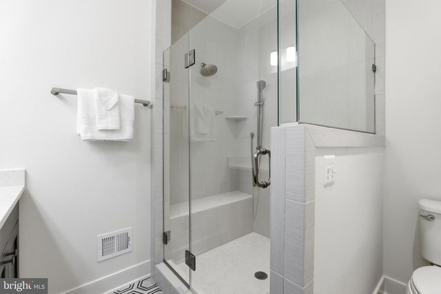 12558 OV DR, Fairfax, VA 22033