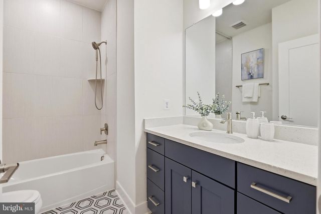 12558 OV DR, Fairfax, VA 22033