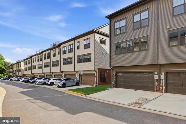 12558 OV DR, Fairfax, VA 22033