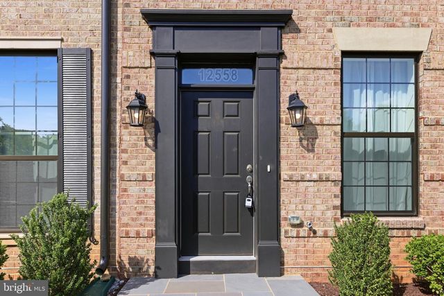 12558 OV DR, Fairfax, VA 22033