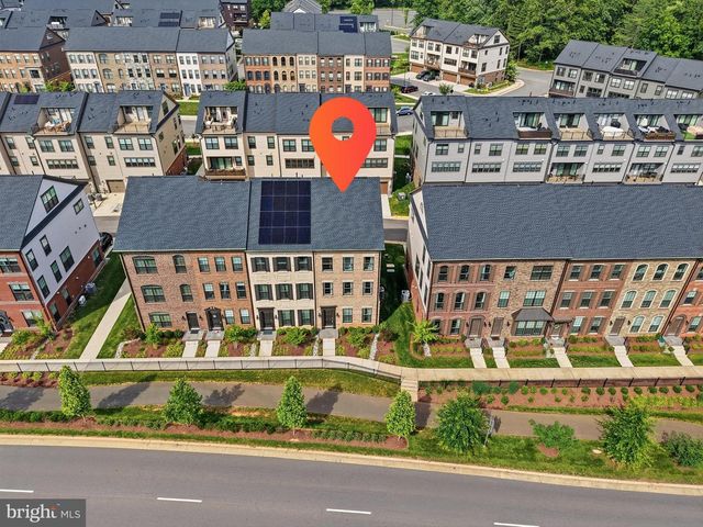 12558 OV DR, Fairfax, VA 22033