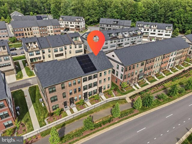 12558 OV DR, Fairfax, VA 22033