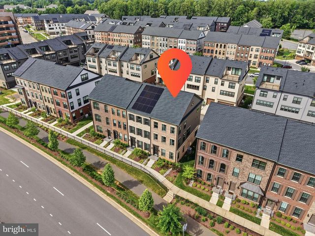 12558 OV DR, Fairfax, VA 22033