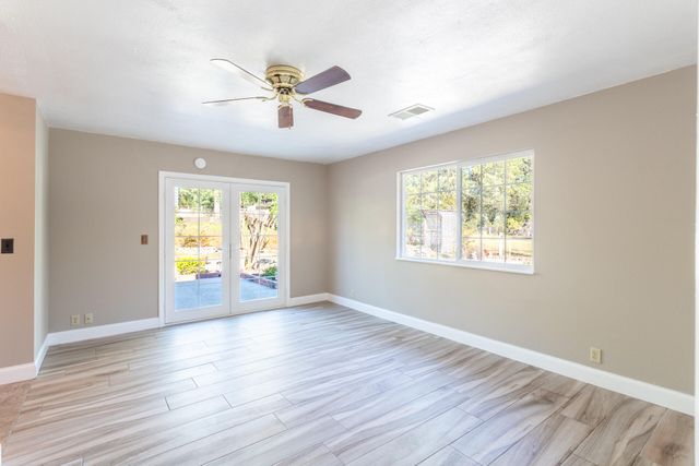 1945 Quails Nest Road, Redding, CA 96003