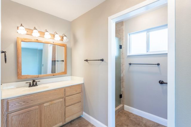 1945 Quails Nest Road, Redding, CA 96003