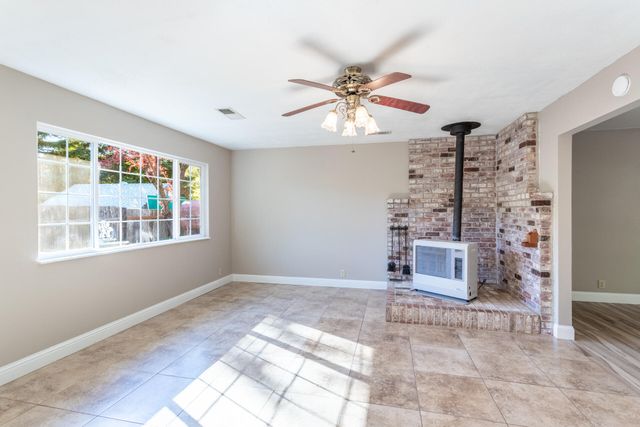 1945 Quails Nest Road, Redding, CA 96003