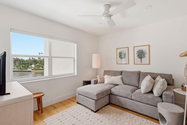 1000 Lowry Street 4F, Delray Beach, FL 33483