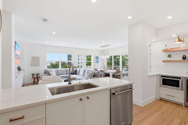 1000 Lowry Street 4F, Delray Beach, FL 33483