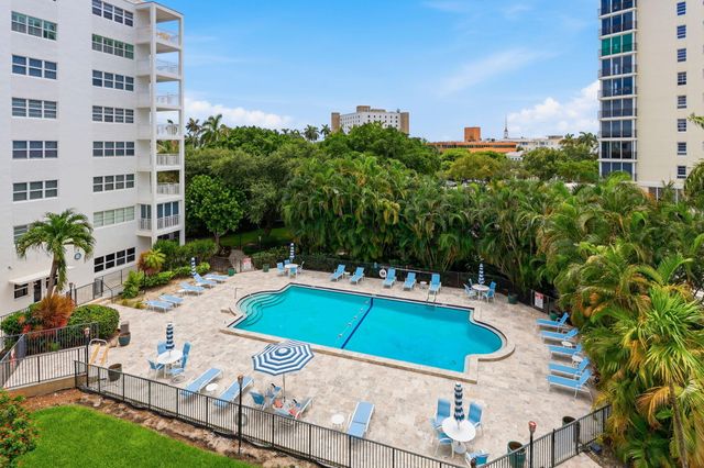1000 Lowry Street 4F, Delray Beach, FL 33483