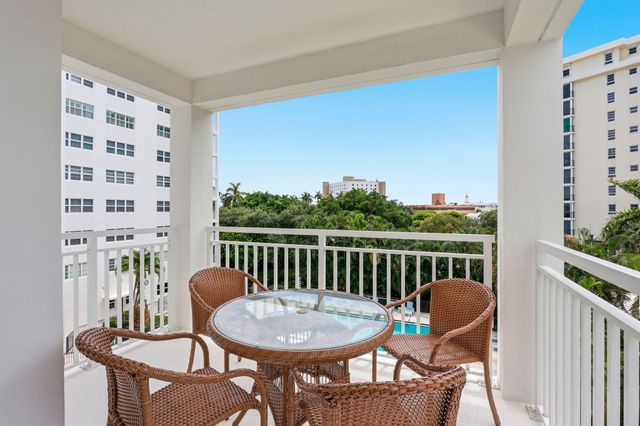 1000 Lowry Street 4F, Delray Beach, FL 33483