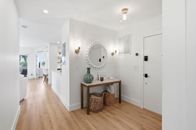 1000 Lowry Street 4F, Delray Beach, FL 33483