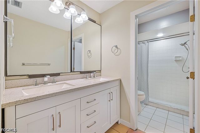 5652 Bolla CT, Fort Myers, FL 33919