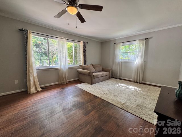 153 American Avenue NE, Concord, NC 28025