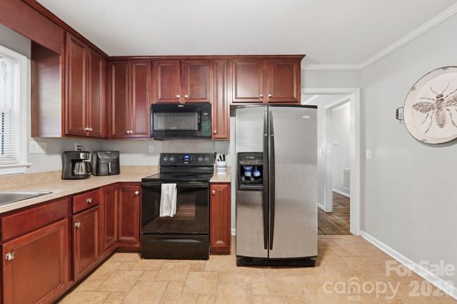 153 American Avenue NE, Concord, NC 28025