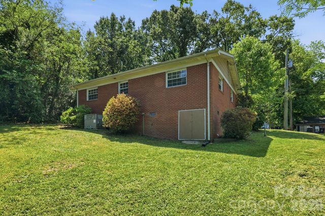 153 American Avenue NE, Concord, NC 28025