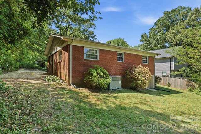 153 American Avenue NE, Concord, NC 28025