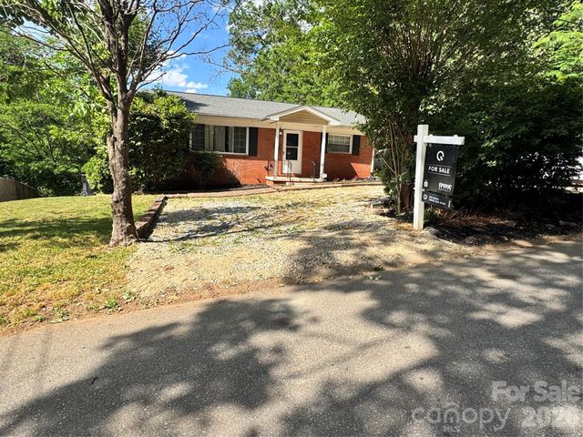 153 American Avenue NE, Concord, NC 28025