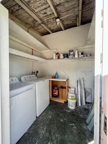 2172 SW 37 Terrace, Fort Lauderdale, FL 33312