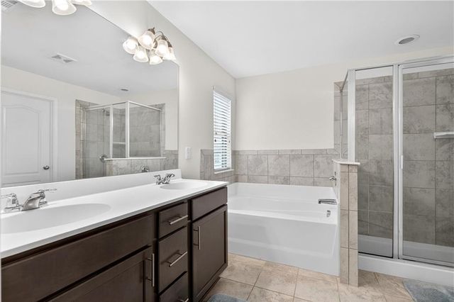 200 Westwood Trail, Fairburn, GA 30213