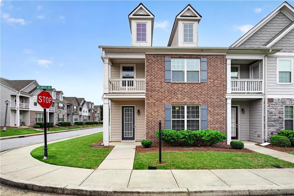 200 Westwood Trail, Fairburn, GA 30213