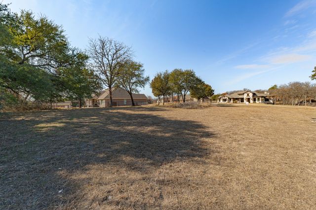 3841 Legend Trail, Granbury, TX 76049