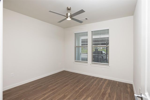 9302 Fry Rd B2Y-618, Cypress, TX 77433