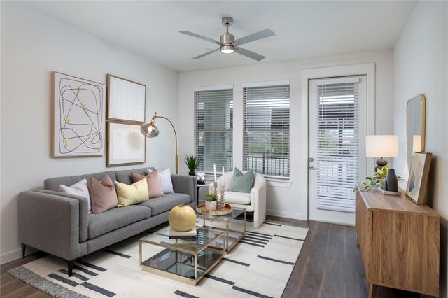 9302 Fry Rd B2Y-618, Cypress, TX 77433