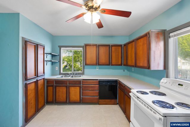 1115 Shipping St, Salem, OR 97301