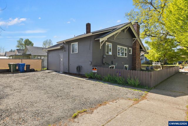 1115 Shipping St, Salem, OR 97301