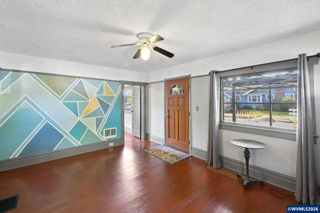 1115 Shipping St, Salem, OR 97301