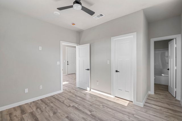 948 S Corinth Street 5, Dallas, TX 75215