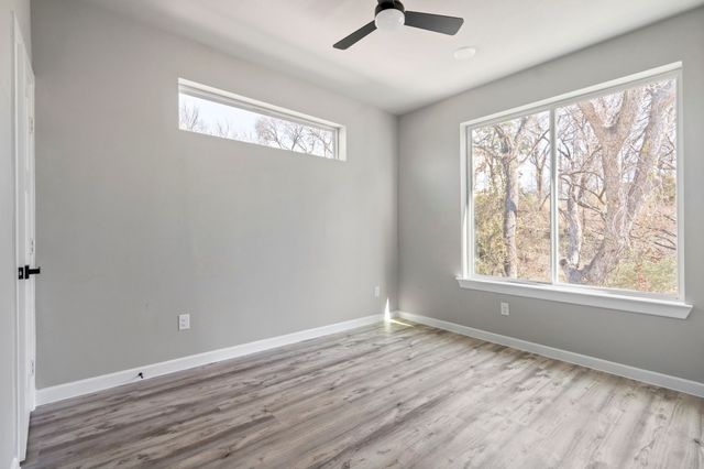 948 S Corinth Street 5, Dallas, TX 75215