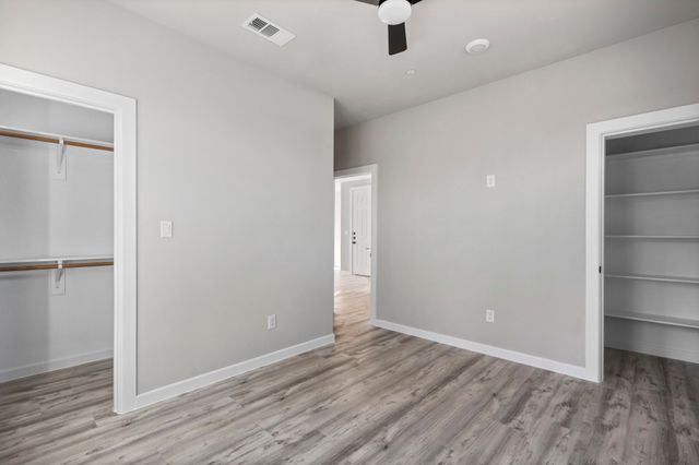 948 S Corinth Street 5, Dallas, TX 75215