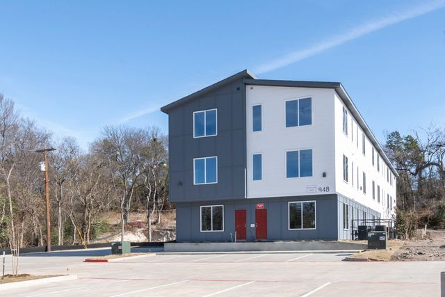 948 S Corinth Street 5, Dallas, TX 75215