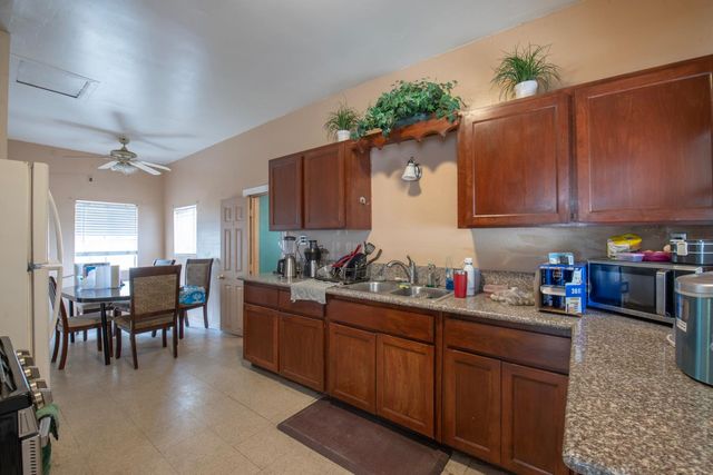 3829 E Iowa Avenue, Fresno, CA 93702